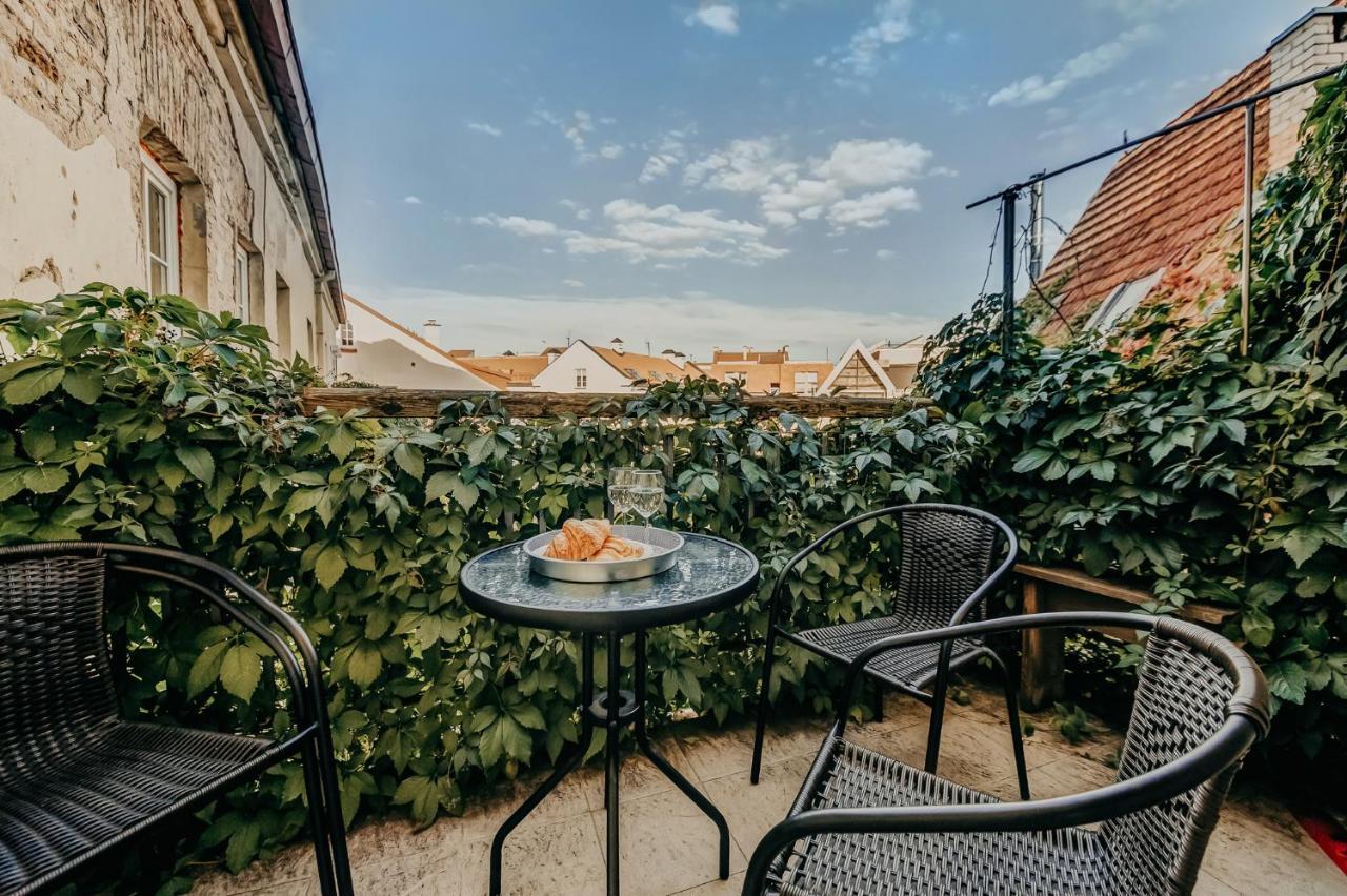Spacious - 140 Square Meters Apartment, Vilnius City Centre 외부 사진