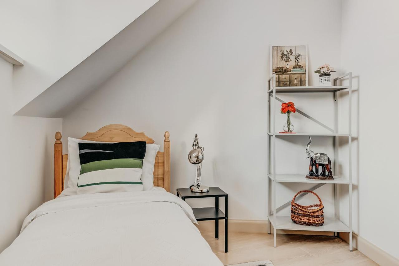 Spacious - 140 Square Meters Apartment, Vilnius City Centre 외부 사진